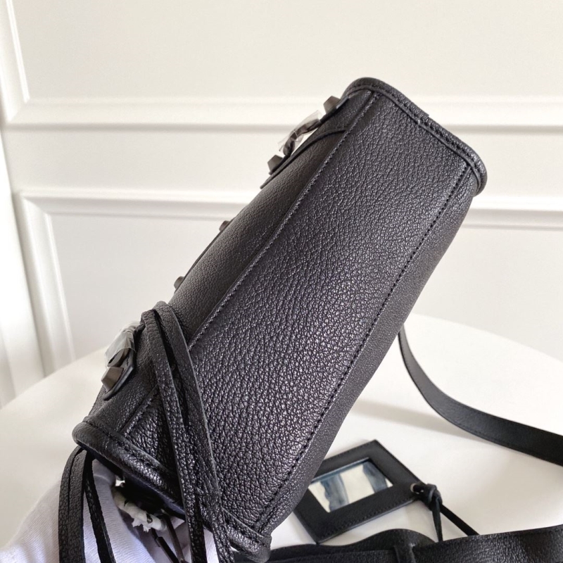 Ba1en*iaga classic city bags